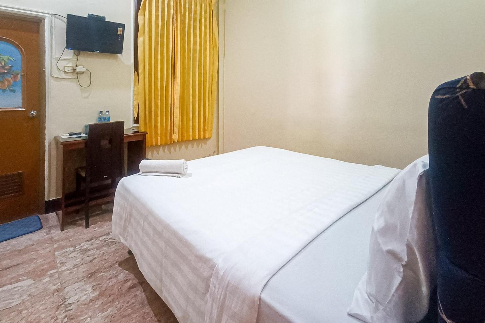 Reddoorz At Senaz Guesthouse Mataram Exterior foto