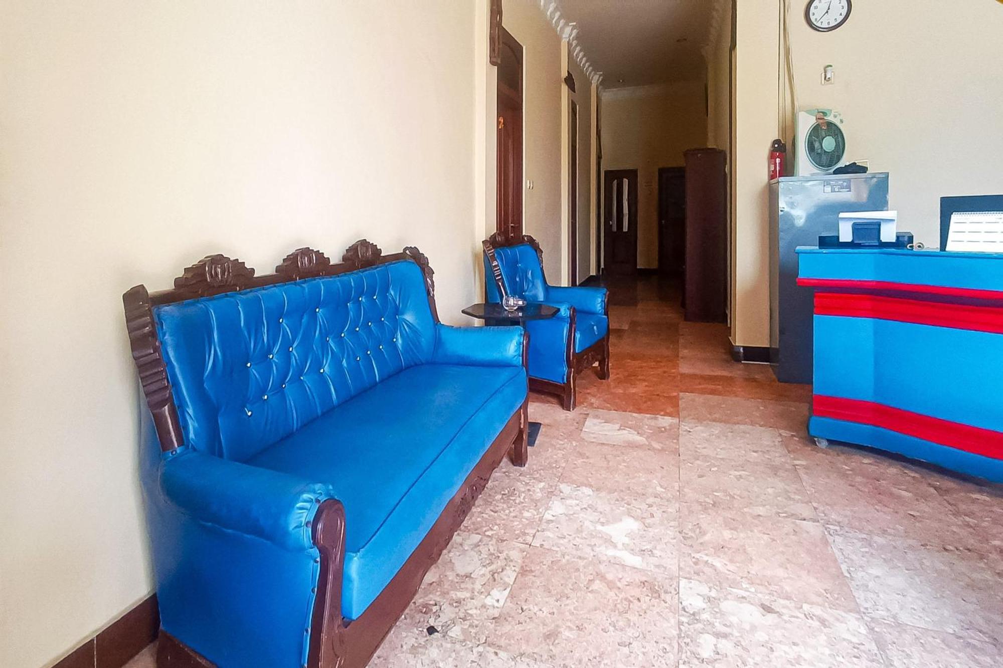 Reddoorz At Senaz Guesthouse Mataram Exterior foto
